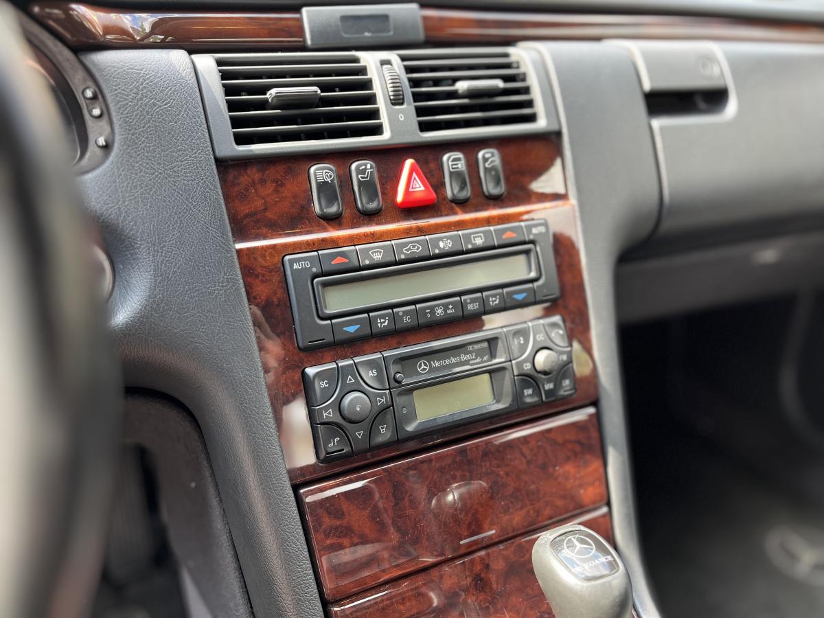 E430 - Foto #13 do anúncio à venda de Carro clássico