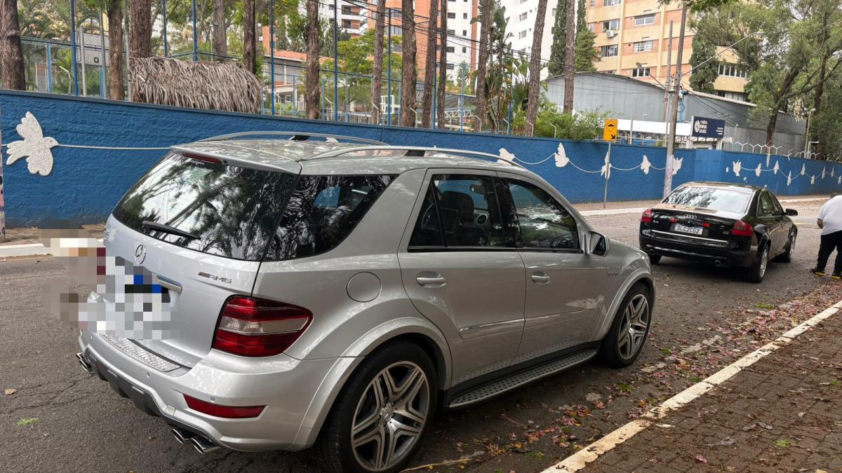 ML 63 AMG - Foto #4 do anúncio à venda de Carro clássico