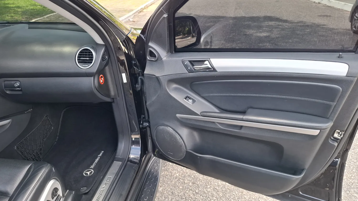 ML 63 AMG - Foto #16 do anúncio à venda de Carro clássico