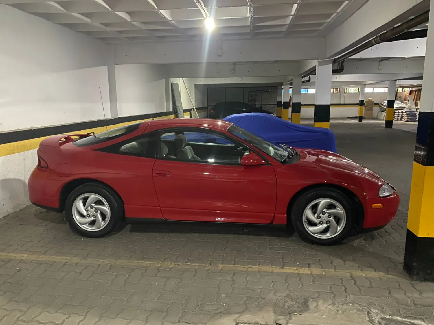 Eclipse - Foto #4 do anúncio à venda de Carro clássico