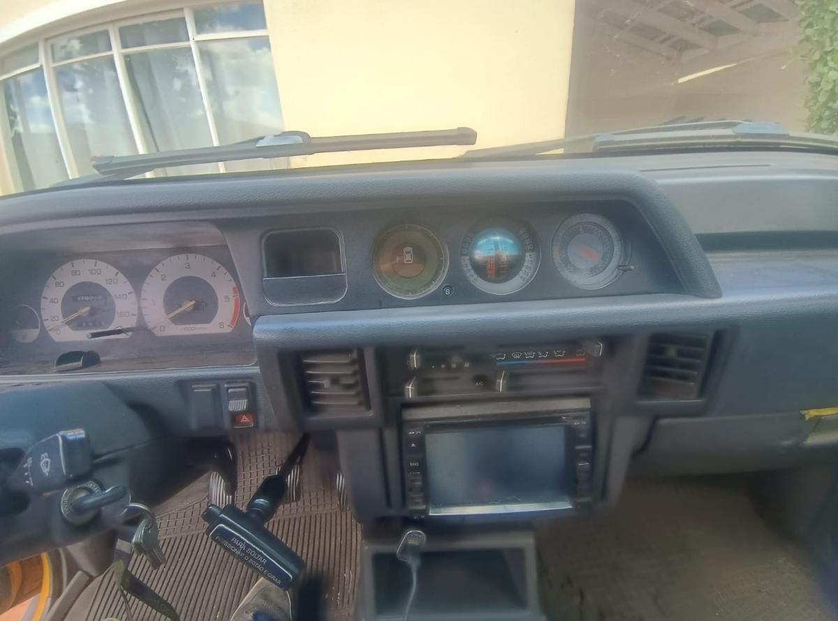L200 - Foto #3 do anúncio à venda de Carro clássico