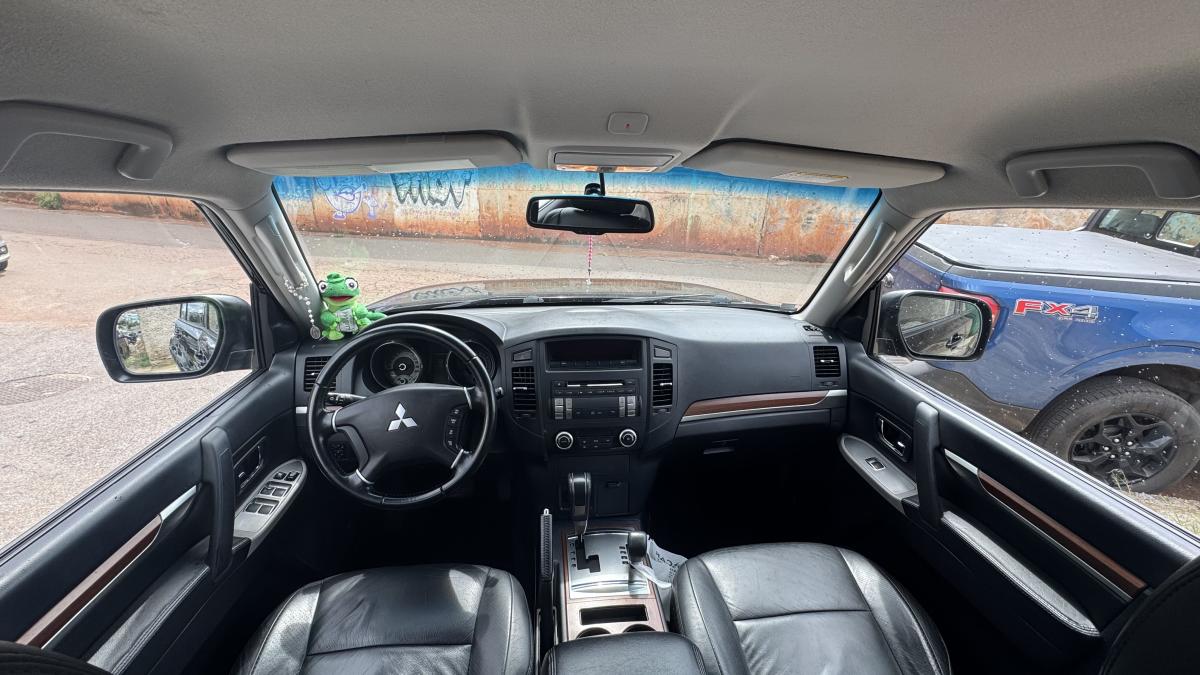 Pajero - Foto #2 do anúncio à venda de Carro clássico