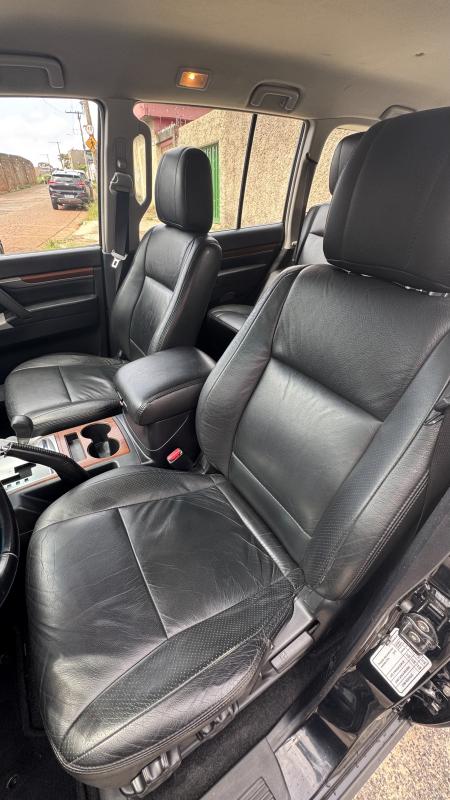 Pajero - Foto #4 do anúncio à venda de Carro clássico