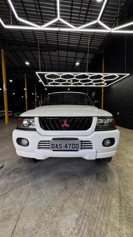 Pajero - Foto #9 do anúncio à venda de Carro clássico