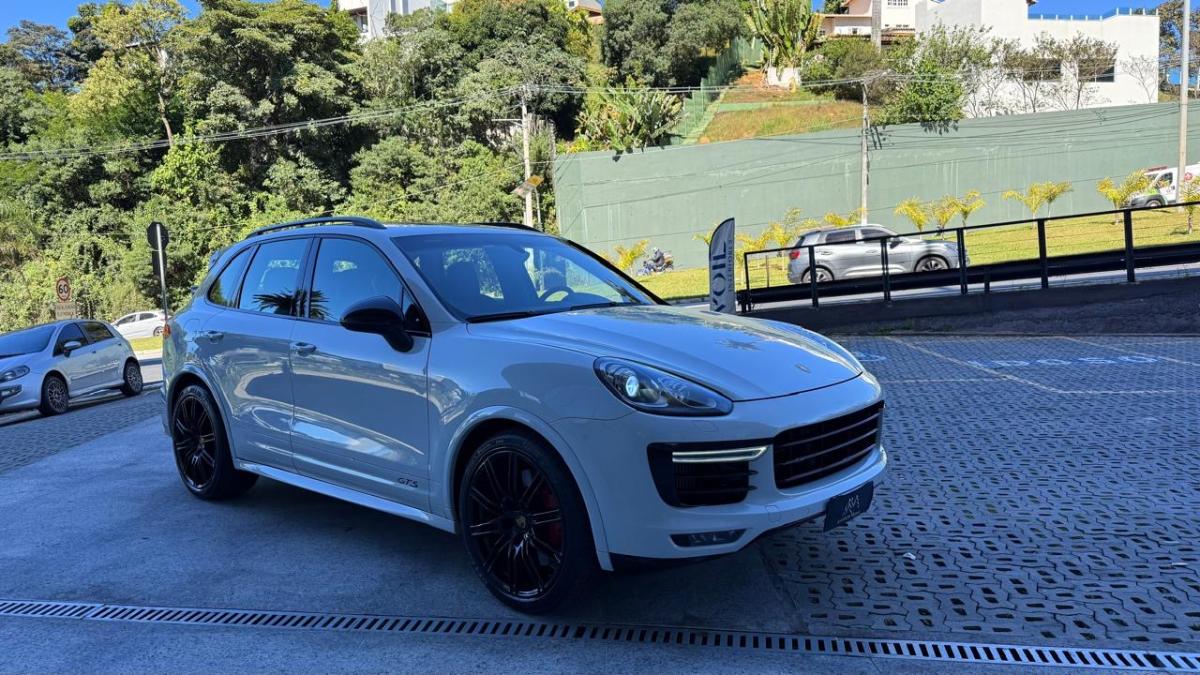 Cayenne - Foto #2 do anúncio à venda de Carro clássico