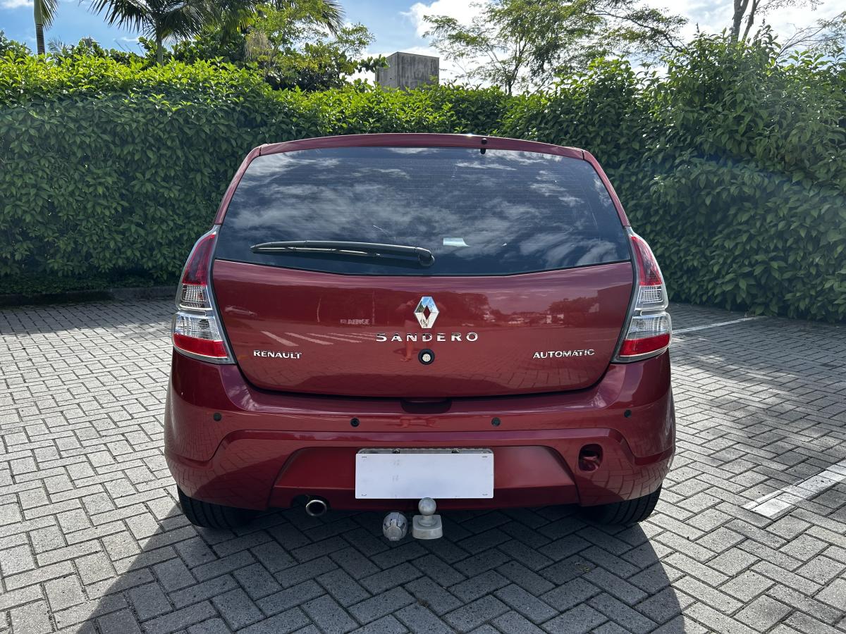 Sandero - Foto #2 do anúncio à venda de Carro clássico