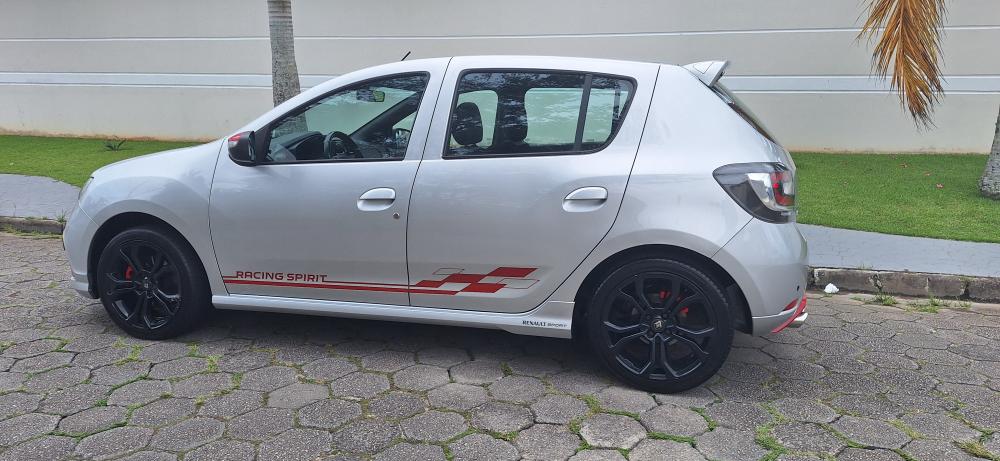 Sandero RS - Foto #7 do anúncio à venda de Carro clássico
