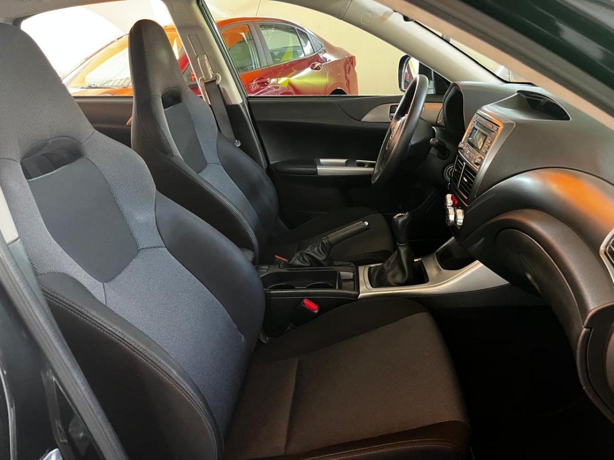 Impreza - Foto #6 do anúncio à venda de Carro clássico