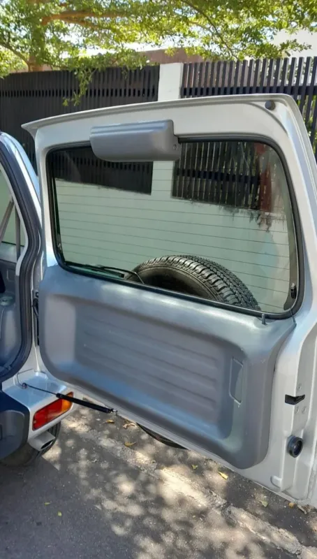 Jimny - Foto #5 do anúncio à venda de Carro clássico