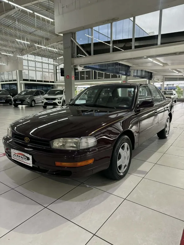 Camry - Foto #2 do anúncio à venda de Carro clássico