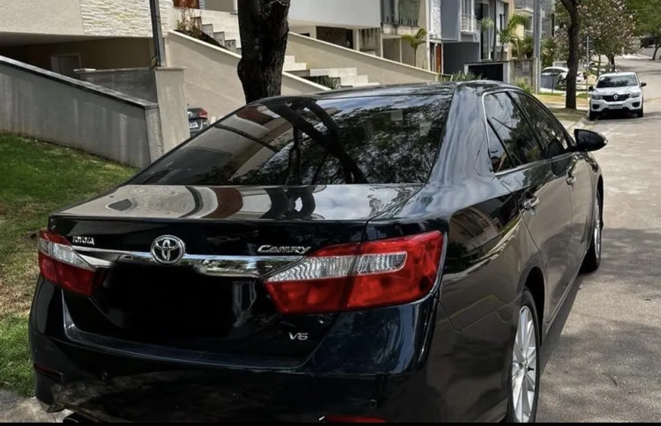 Camry - Foto #3 do anúncio à venda de Carro clássico