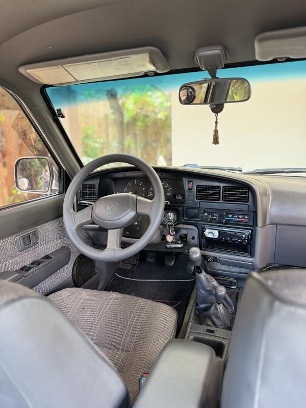 Hilux - Foto #11 do anúncio à venda de Carro clássico