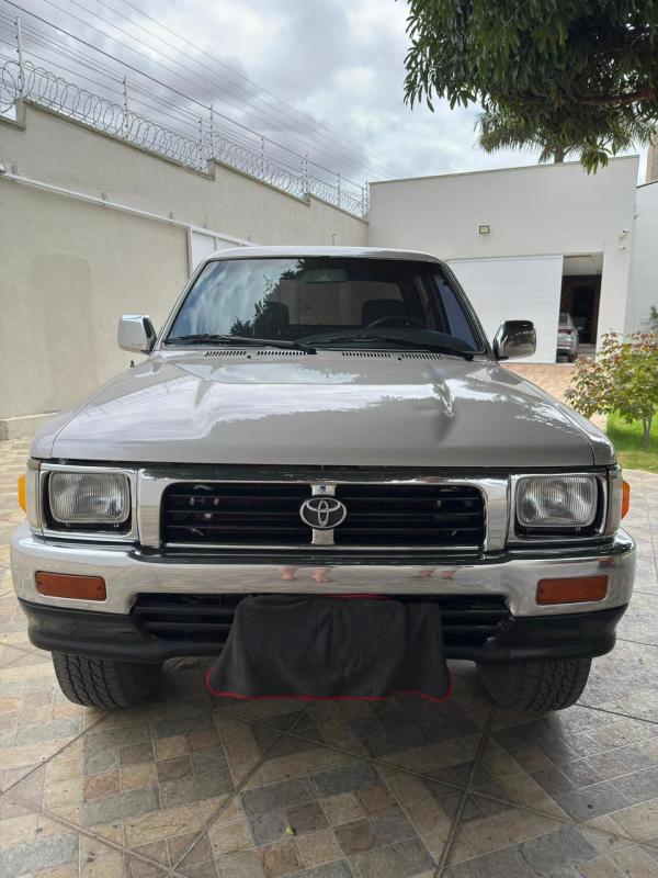 Hilux - Foto #12 do anúncio à venda de Carro clássico