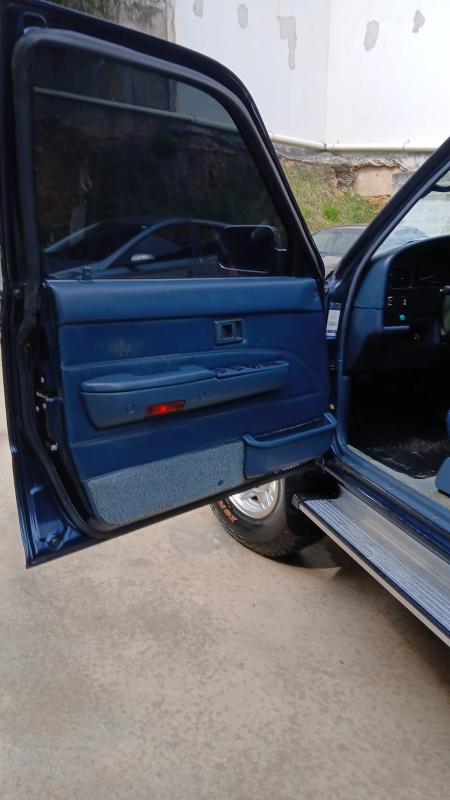 Hilux SW4 - Foto #5 do anúncio à venda de Carro clássico