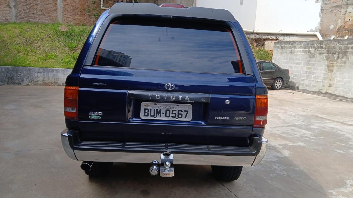 Hilux SW4 - Foto #6 do anúncio à venda de Carro clássico