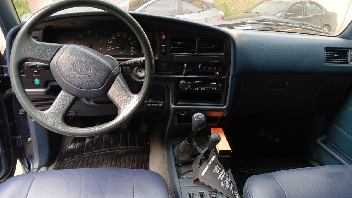 Hilux SW4 - Foto #9 do anúncio à venda de Carro clássico