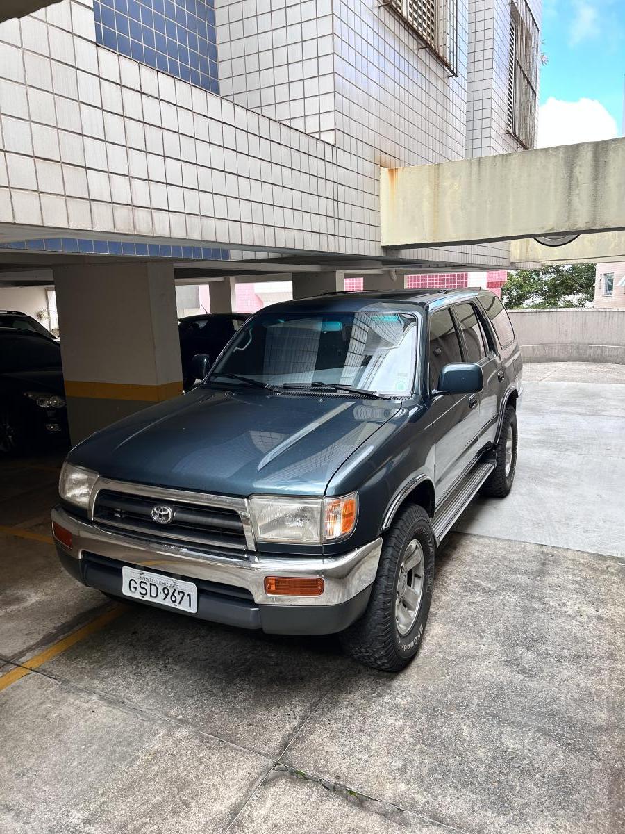 Hilux SW4 - Foto #3 do anúncio à venda de Carro clássico