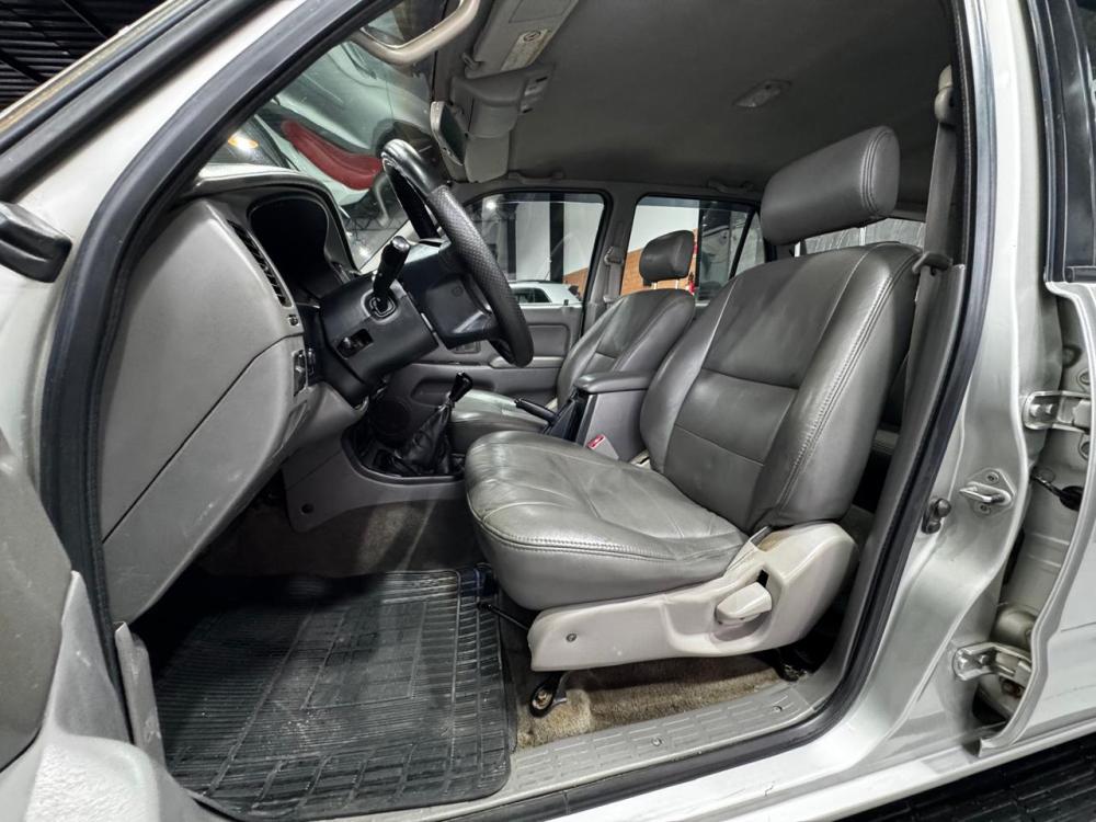 Hilux SW4 - Foto #6 do anúncio à venda de Carro clássico