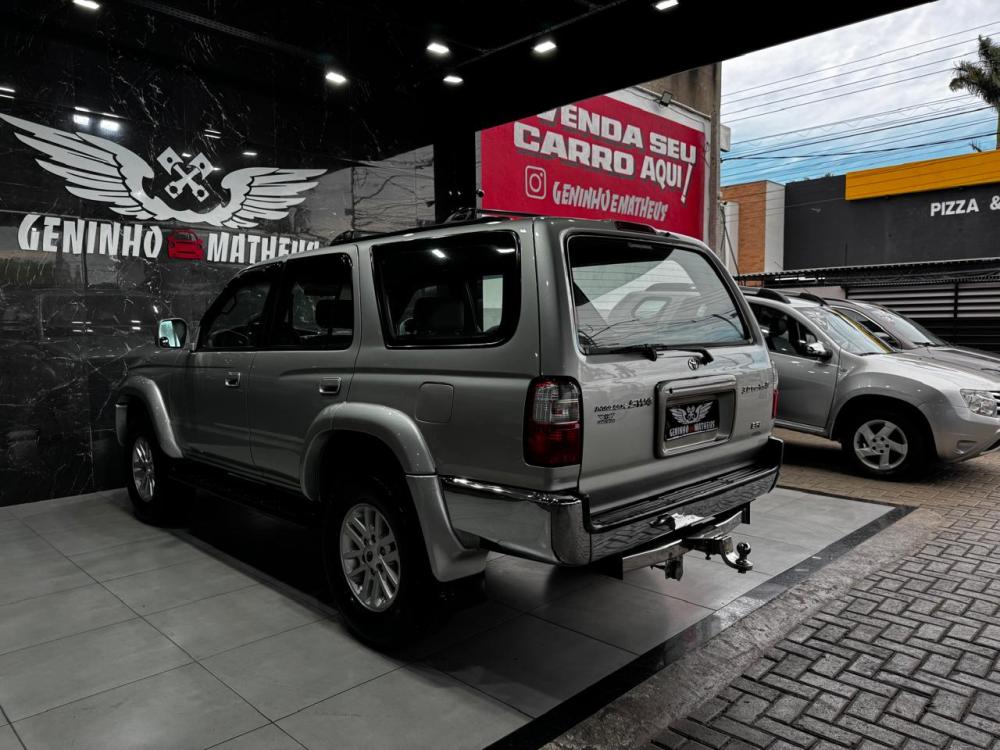 Hilux SW4 - Foto #8 do anúncio à venda de Carro clássico