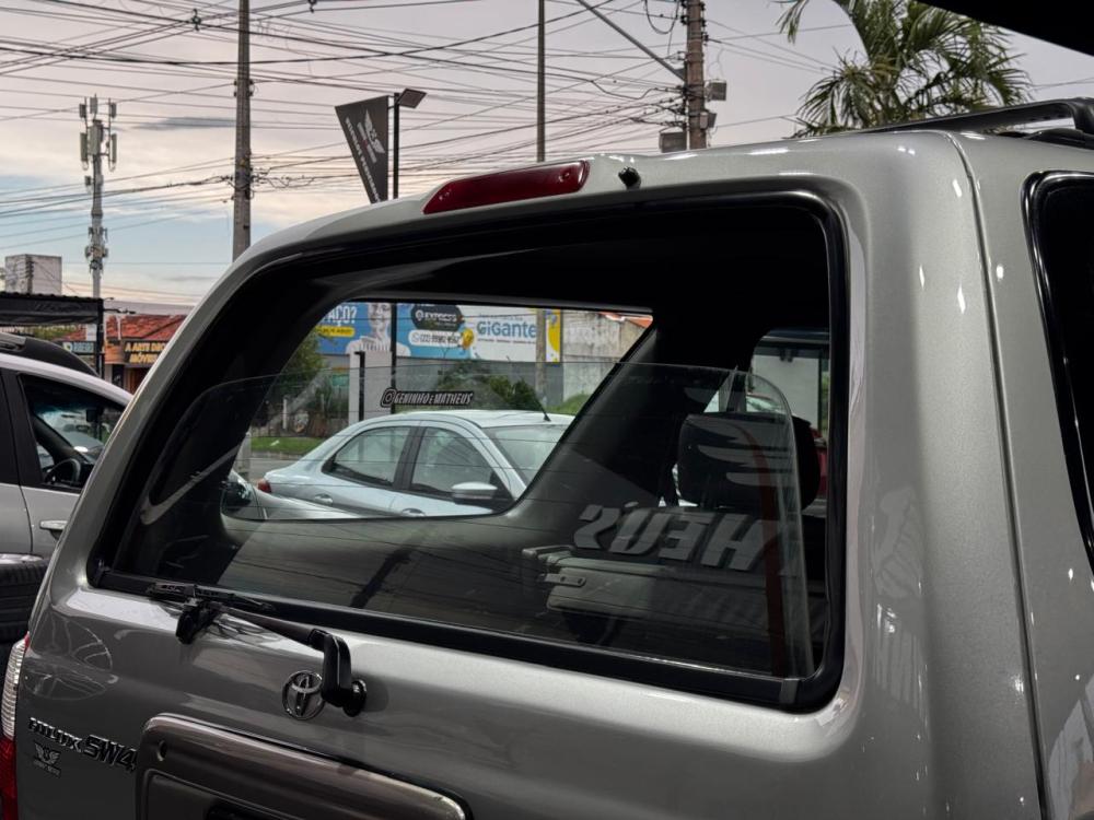 Hilux SW4 - Foto #9 do anúncio à venda de Carro clássico