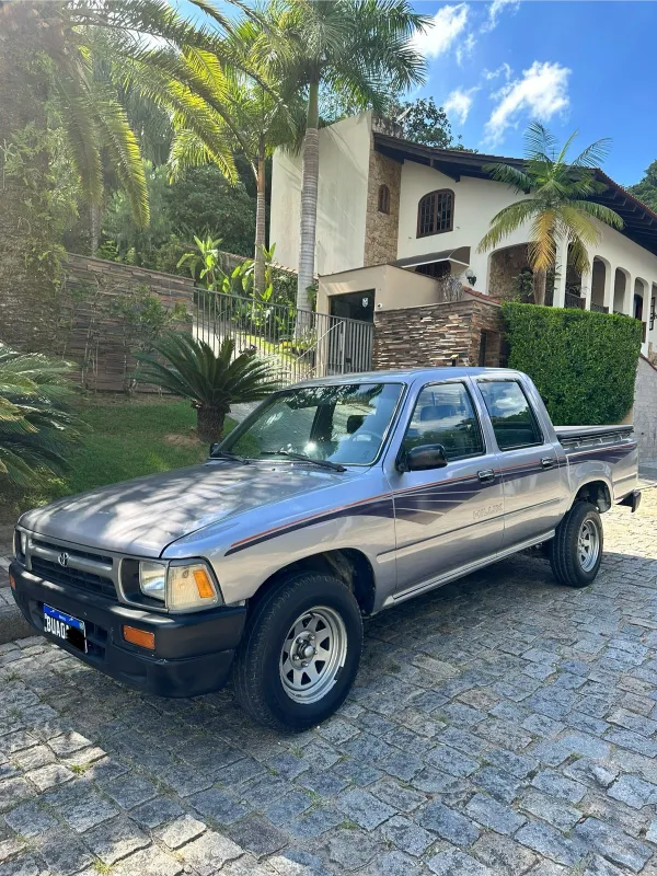 Hilux - Foto #2 do anúncio à venda de Carro clássico