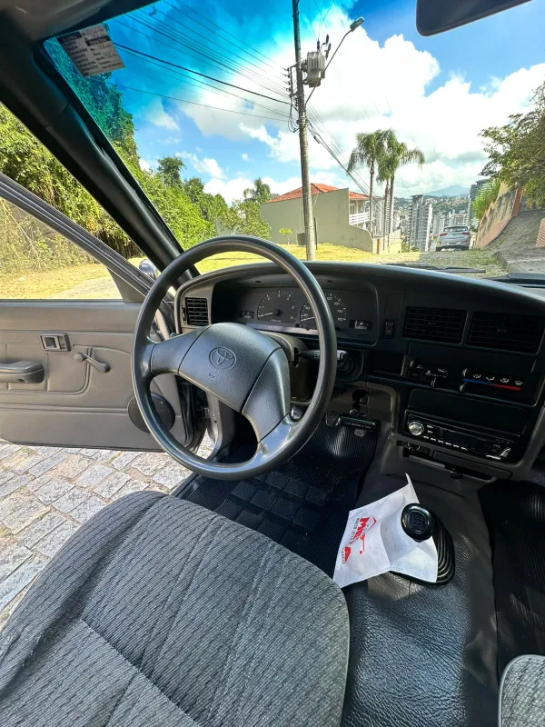 Hilux - Foto #21 do anúncio à venda de Carro clássico