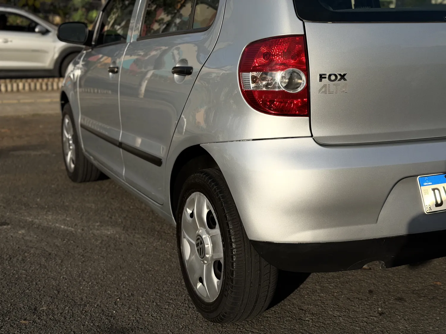 avv-volkswagen-fox-1-0-plus-completo-venda-jn8cttg-imagem-012