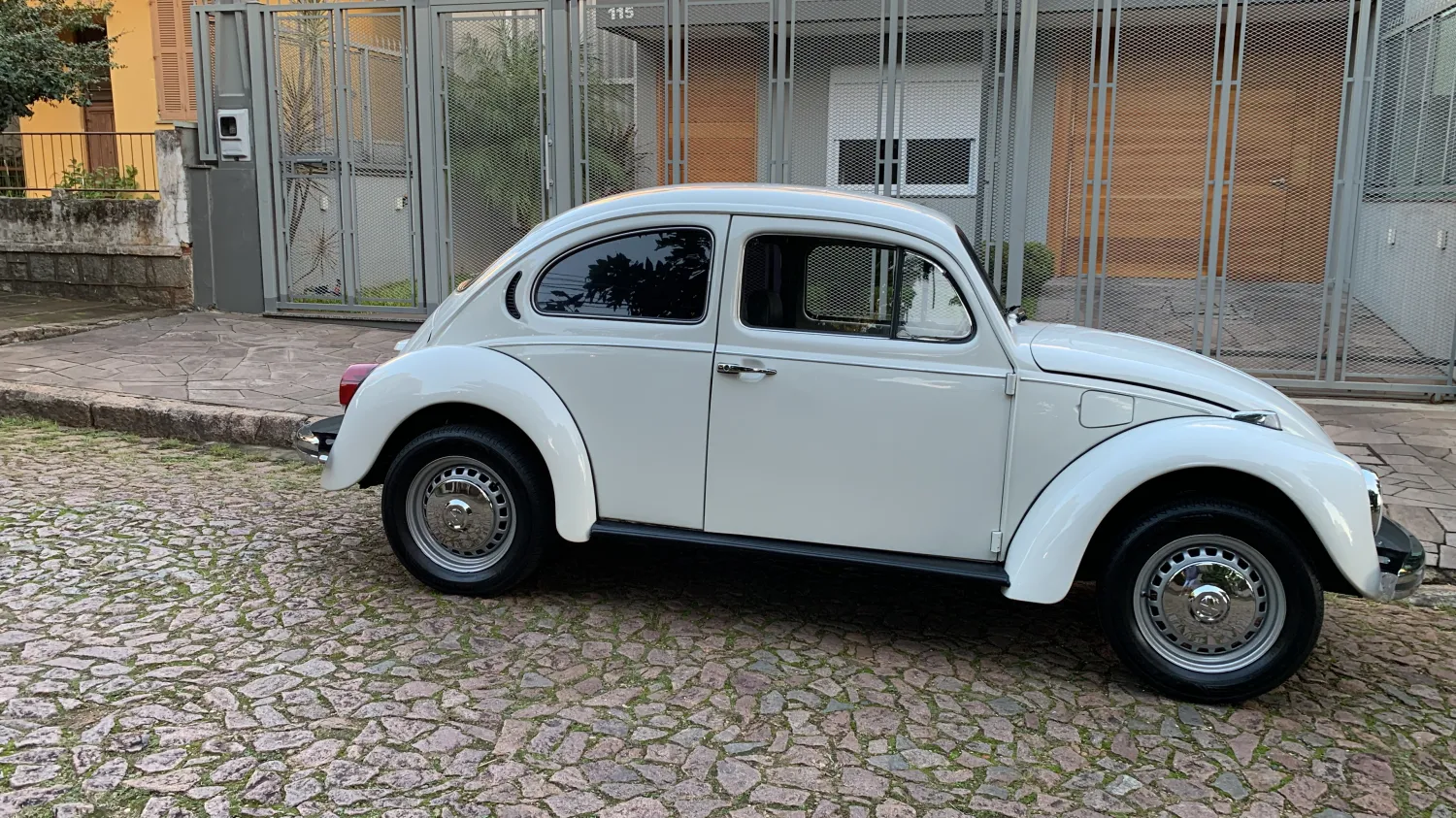 avv-volkswagen-fusca-1300l-venda-lsa16ae-imagem-004