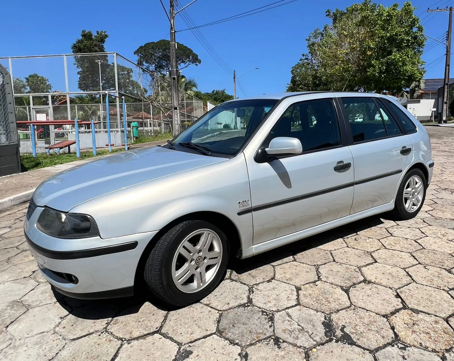 Gol - Foto #2 do anúncio à venda de Carro clássico