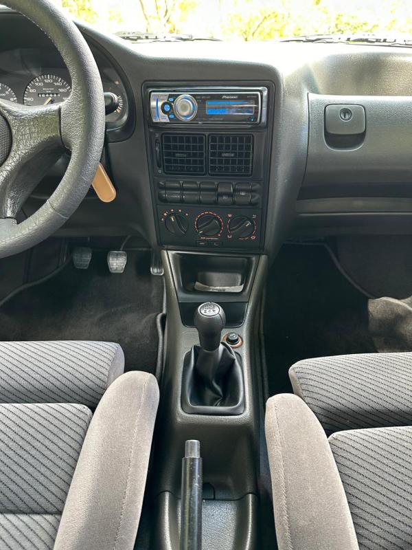 Gol - Foto #4 do anúncio à venda de Carro clássico