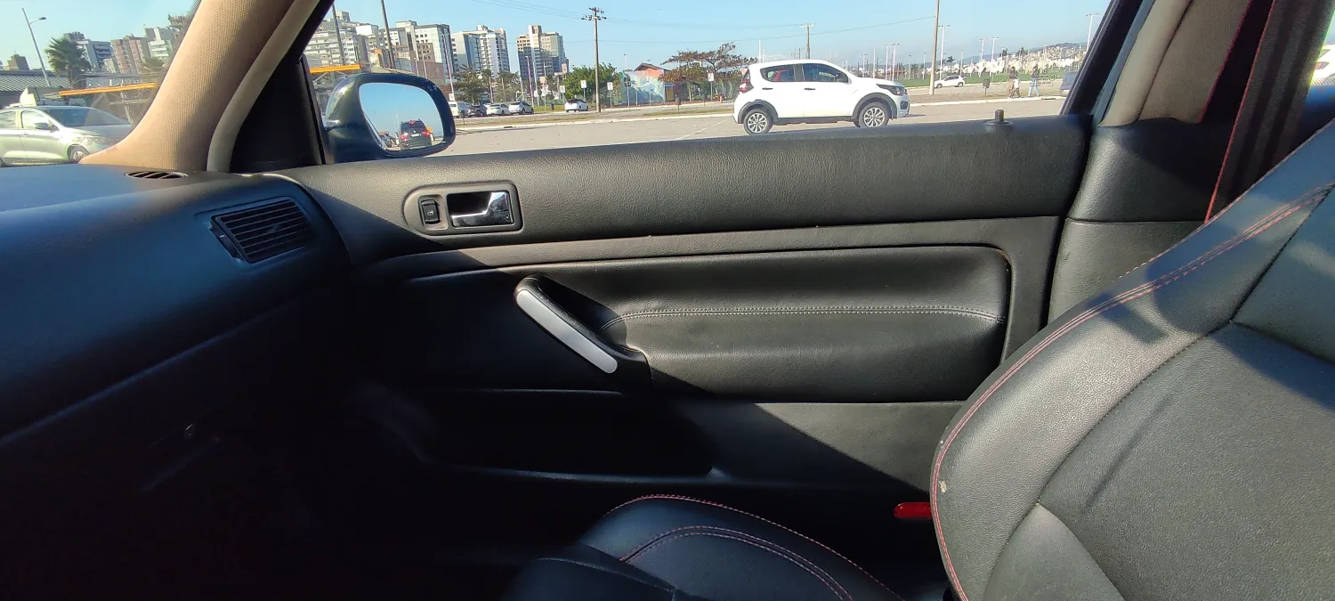 Golf GTi VR6 - Foto #7 do anúncio à venda de Carro clássico