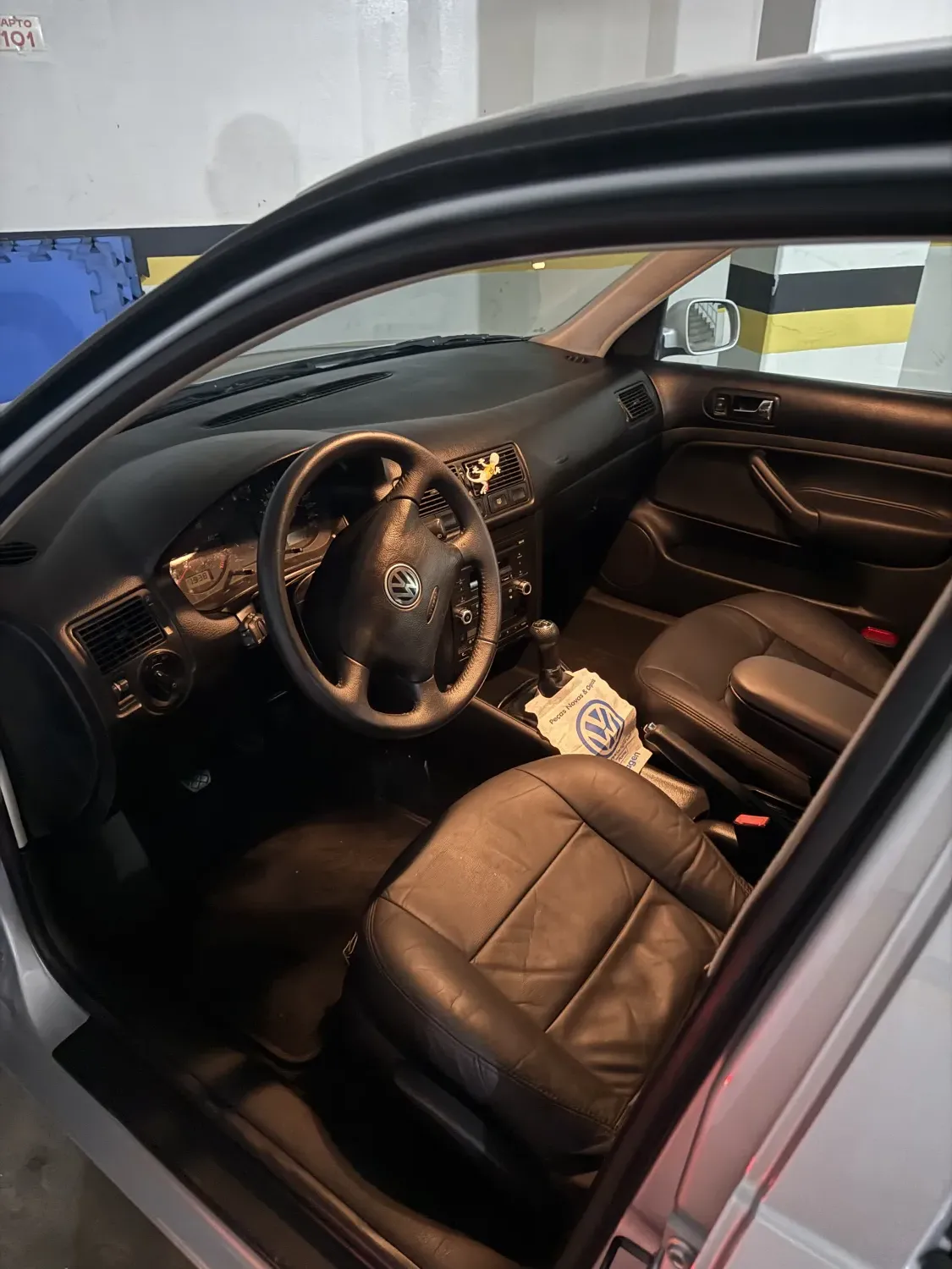 avv-volkswagen-golf-venda-4554d5e-imagem-001