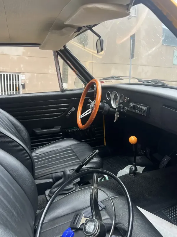 Karmann Ghia - Foto #9 do anúncio à venda de Carro clássico