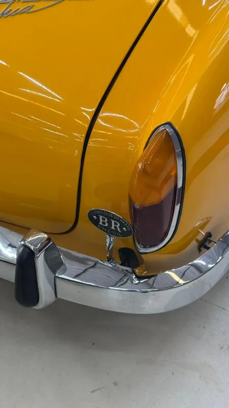 Karmann Ghia - Foto #3 do anúncio à venda de Carro clássico