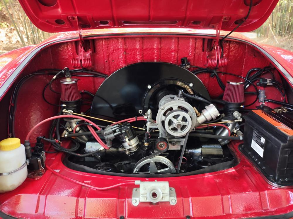 Karmann Ghia - Foto #2 do anúncio à venda de Carro clássico