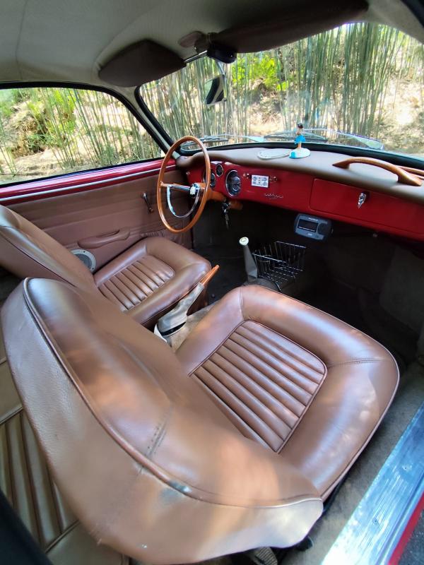 Karmann Ghia - Foto #10 do anúncio à venda de Carro clássico