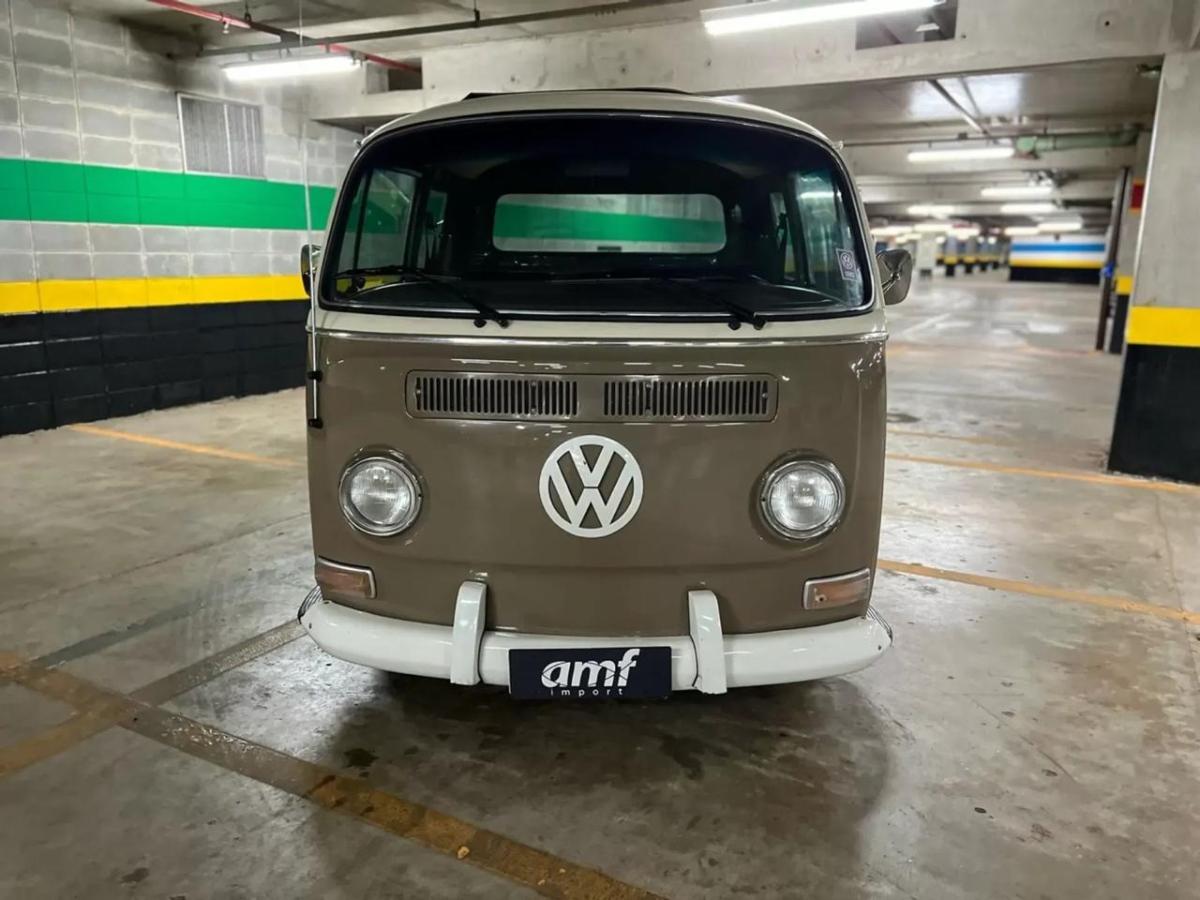 Kombi - Foto #4 do anúncio à venda de Carro clássico