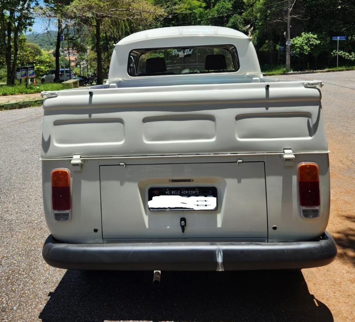 Kombi - Foto #7 do anúncio à venda de Carro clássico