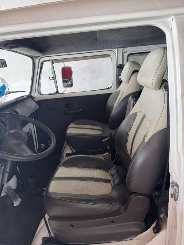 Kombi - Foto #8 do anúncio à venda de Carro clássico