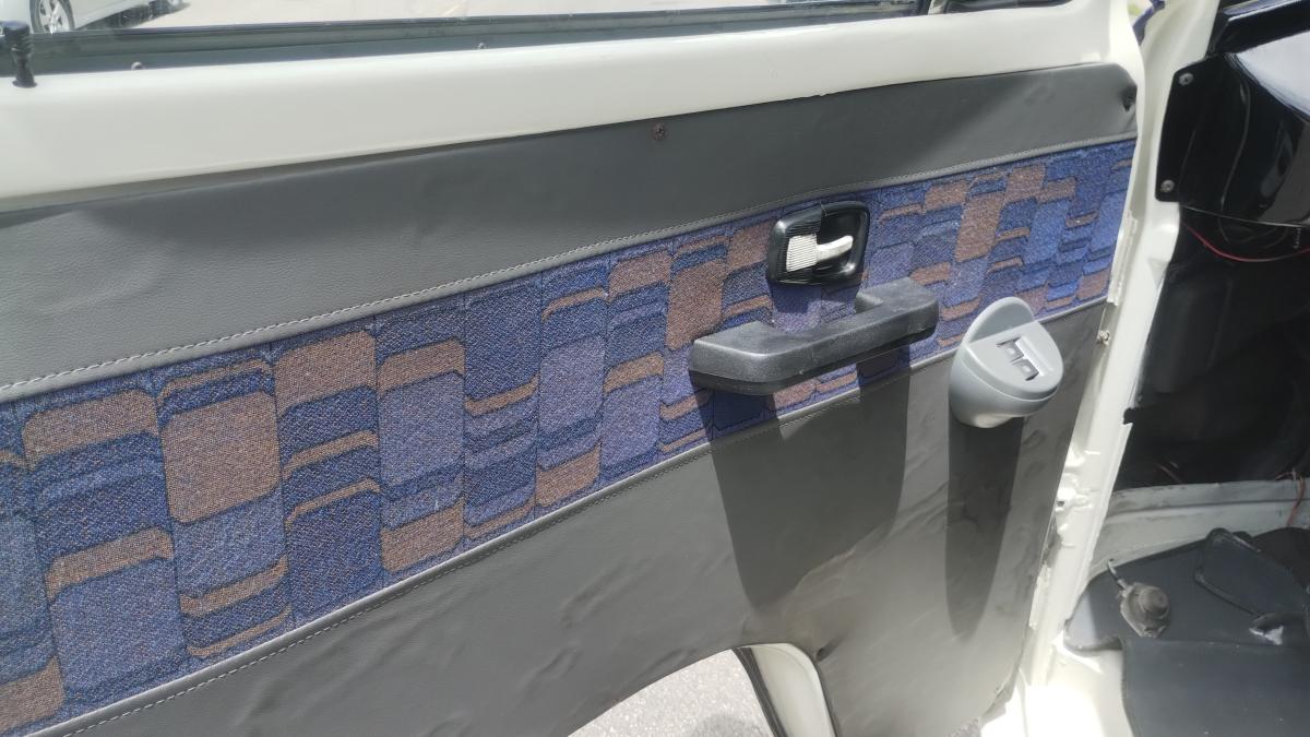 Kombi - Foto #6 do anúncio à venda de Carro clássico