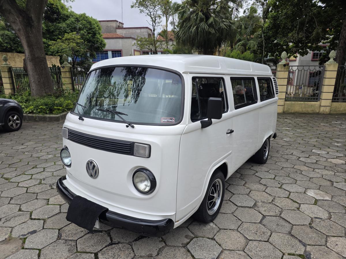 Kombi - Foto #10 do anúncio à venda de Carro clássico