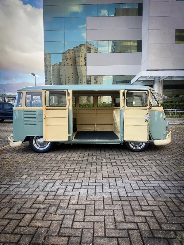 Kombi - Foto #11 do anúncio à venda de Carro clássico