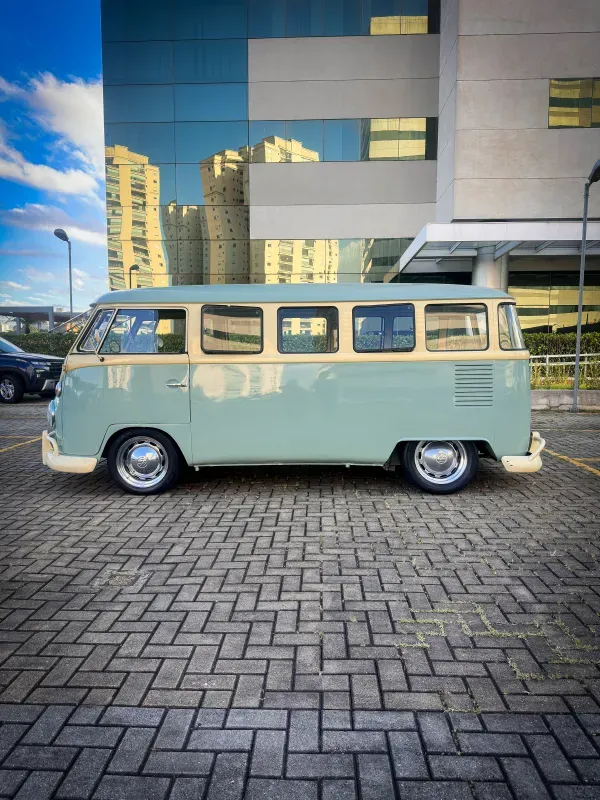 Kombi - Foto #14 do anúncio à venda de Carro clássico