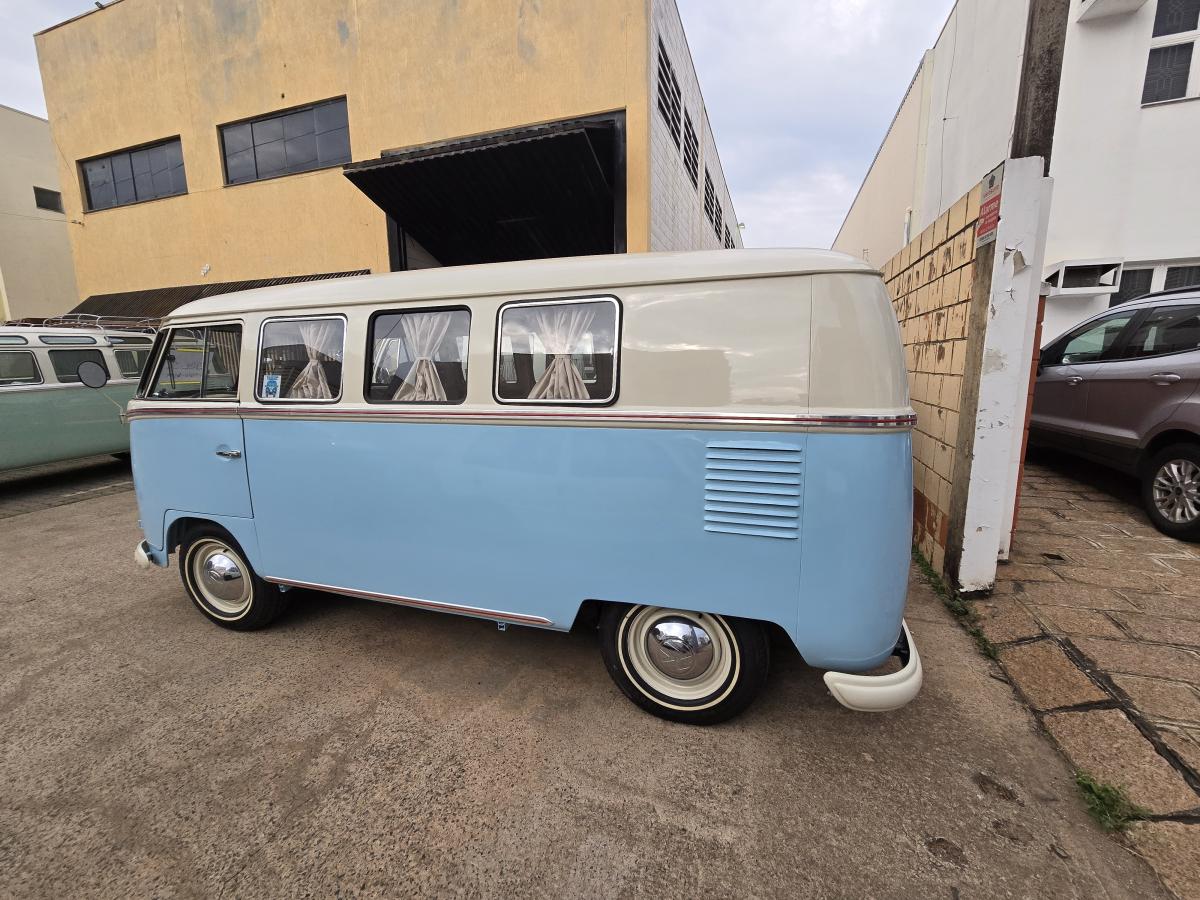 Kombi - Foto #9 do anúncio à venda de Carro clássico