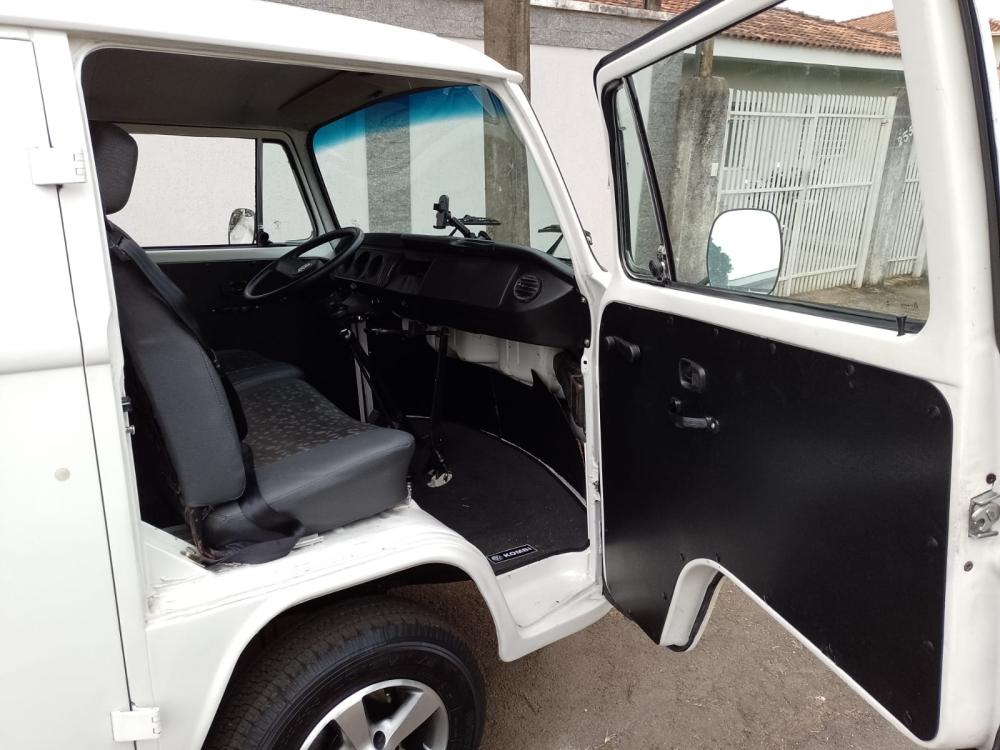 Kombi - Foto #33 do anúncio à venda de Carro clássico