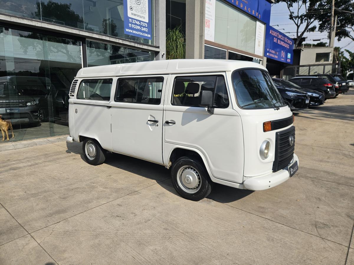 Kombi - Foto #4 do anúncio à venda de Carro clássico