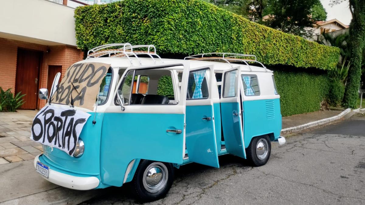 Kombi - Foto #19 do anúncio à venda de Carro clássico