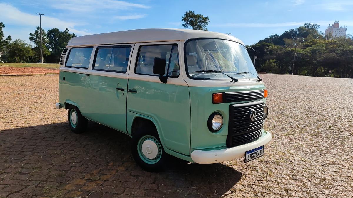 Kombi - Foto #8 do anúncio à venda de Carro clássico