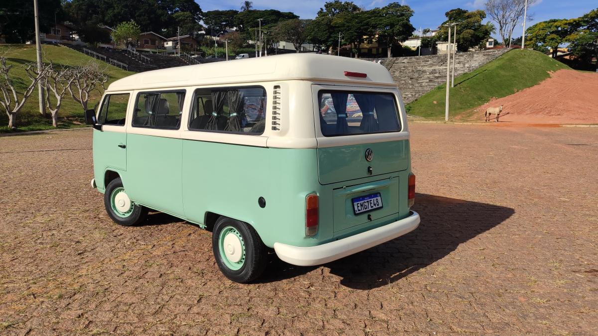 Kombi - Foto #12 do anúncio à venda de Carro clássico