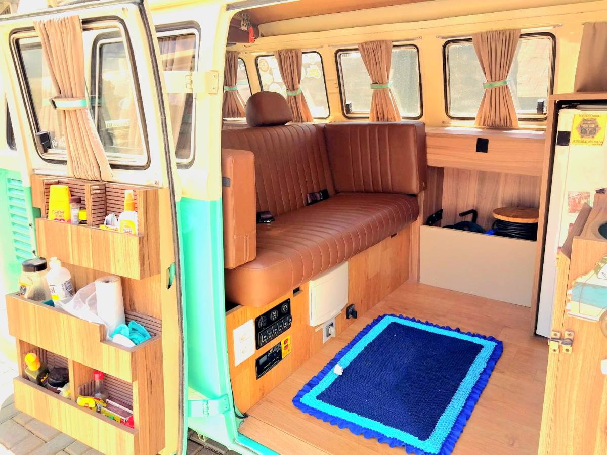 Kombi - Foto #4 do anúncio à venda de Carro clássico
